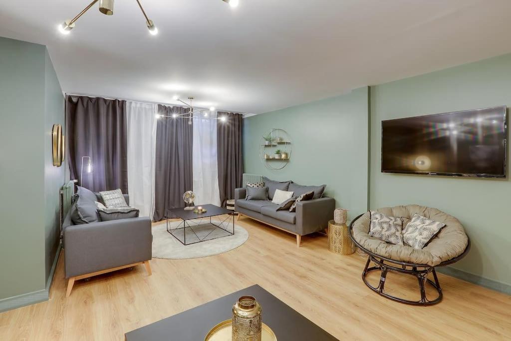 Luxueux & Spacieux Appartement, 125m2, Republique * Paris