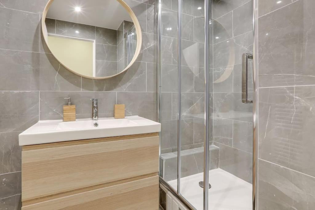 Luxueux & Spacieux Appartement, 125m2, Republique Apartment