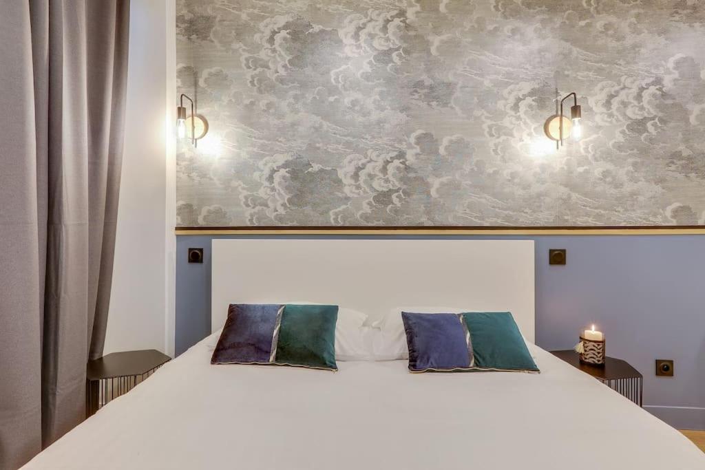 Luxueux & Spacieux Appartement, 125m2, Republique Paris