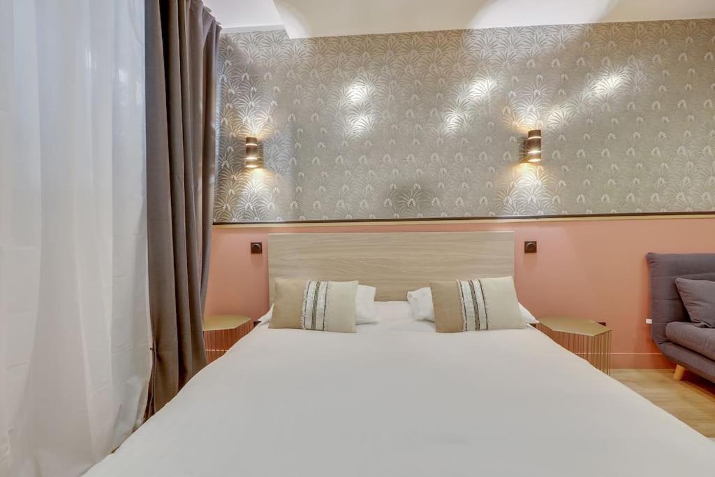 Luxueux & Spacieux Appartement, 125m2, Republique Apartment Paris
